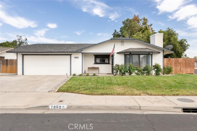 Detail Gallery Image 1 of 1 For 2969 Stanford Ave, Clovis,  CA 93611 - 3 Beds | 2 Baths