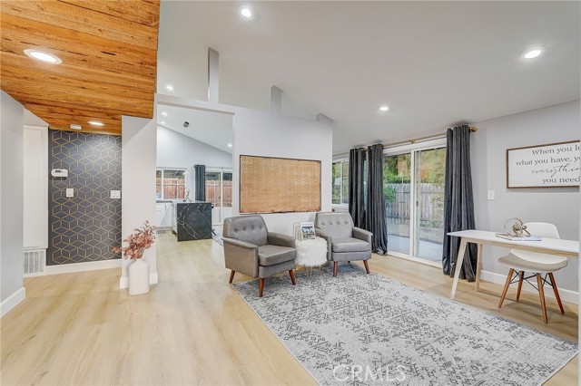 Detail Gallery Image 5 of 26 For 5030 Kensington Way, Riverside,  CA 92507 - 2 Beds | 1 Baths