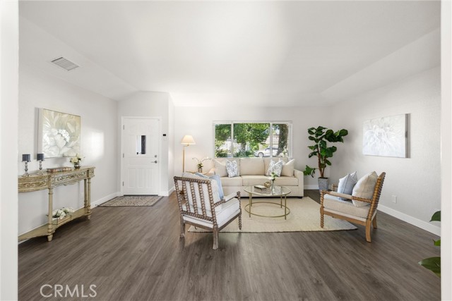 Detail Gallery Image 14 of 42 For 23633 Fair Weather, Canyon Lake,  CA 92587 - 3 Beds | 2 Baths