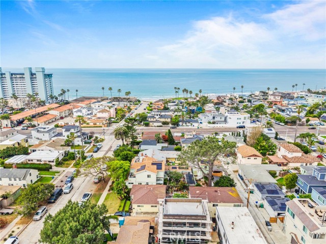 Detail Gallery Image 33 of 45 For 820 Law St, San Diego,  CA 92109 - 4 Beds | 2 Baths