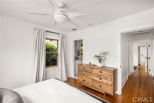 661 Grand Avenue, Long Beach CA: https://media.crmls.org/medias/4d7d67f3-0b03-43b9-8944-185ecd3dea94.jpg