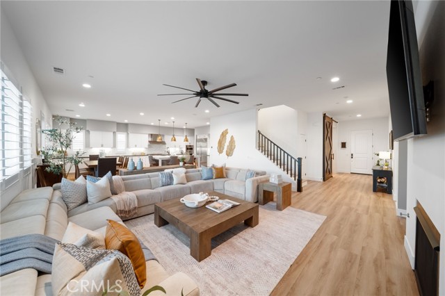 17042 Meteor Way, Riverside CA: https://media.crmls.org/medias/4d7edfbb-f7d2-45cb-abad-7bbb3c7abdd4.jpg