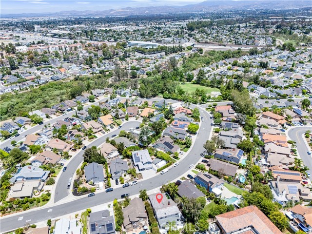 24652 Ashland Drive, Laguna Hills CA: https://media.crmls.org/medias/4d7f9bf5-5bd9-416e-8f27-4a9dc1b980b2.jpg
