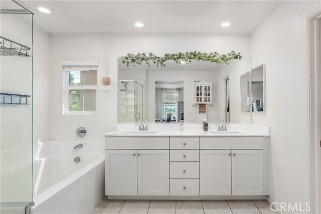 Detail Gallery Image 12 of 26 For 2002 Juniper Ln, Colton,  CA 92324 - 3 Beds | 2/1 Baths