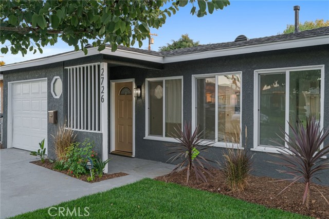 Detail Gallery Image 3 of 26 For 2726 W Bennett St, Compton,  CA 90220 - 3 Beds | 2 Baths