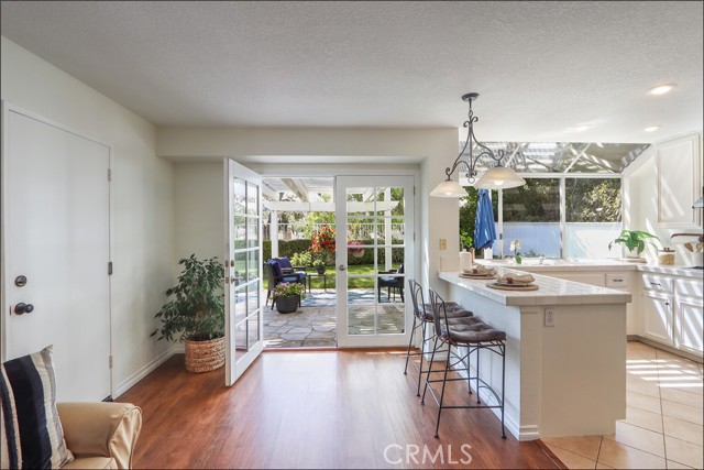 3 Blue Heron Lane, Aliso Viejo CA: https://media.crmls.org/medias/4d82614e-9f45-430e-a256-6b2c706ca1a3.jpg