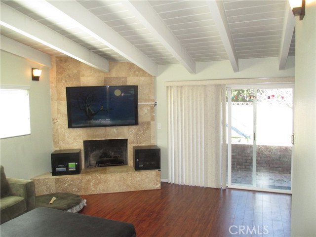 Detail Gallery Image 11 of 41 For 2281 Faust Ave, Long Beach,  CA 90815 - 3 Beds | 3 Baths