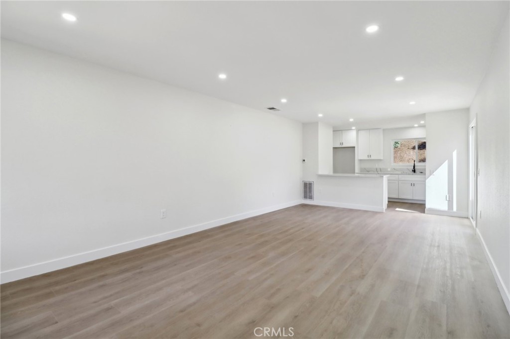 MLS #SW25117107 image #8