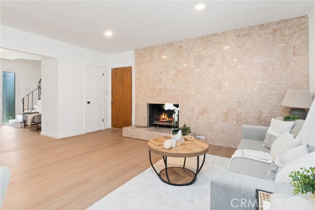 5701 Milton photo 7