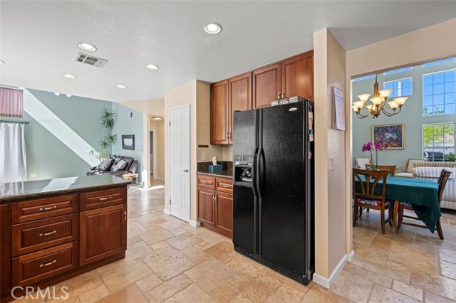 Detail Gallery Image 11 of 38 For 44220 62nd St, Lancaster,  CA 93536 - 4 Beds | 2/1 Baths