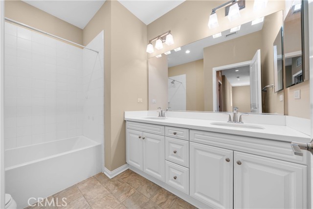 Detail Gallery Image 36 of 41 For 129 Overbrook, Irvine,  CA 92620 - 3 Beds | 2/1 Baths