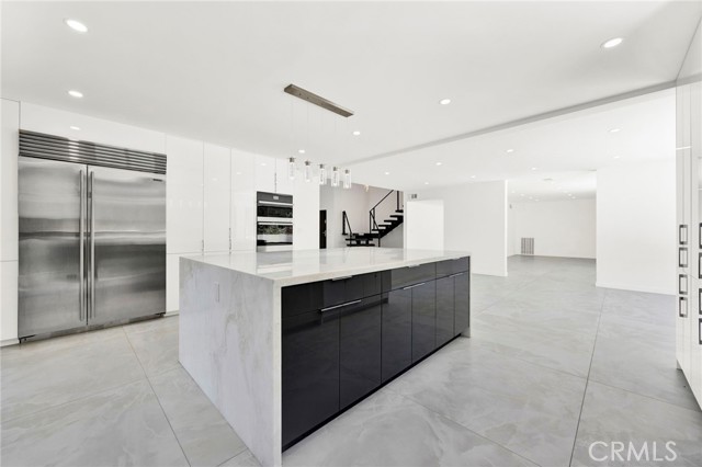 20101 Greenbriar Drive, Tarzana CA: https://media.crmls.org/medias/4d85dad9-57cc-453f-bbe2-5a23a729915b.jpg
