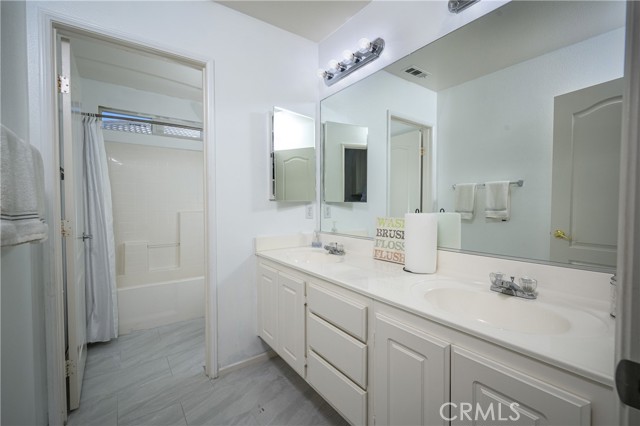 Detail Gallery Image 19 of 25 For 23272 Alta Oaks Dr, Wildomar,  CA 92595 - 5 Beds | 3/1 Baths