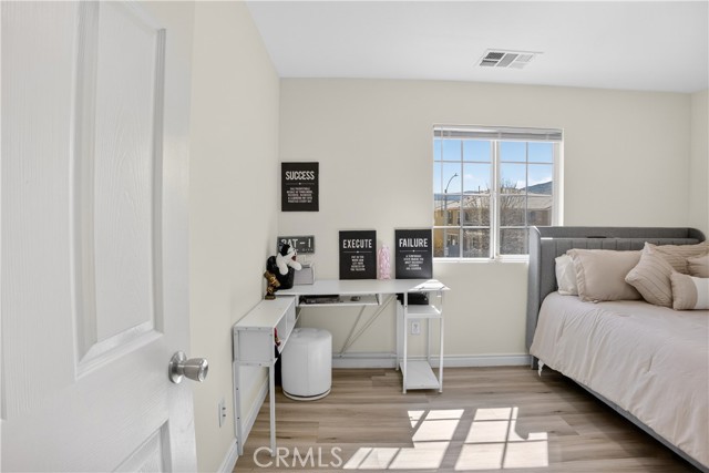 Detail Gallery Image 35 of 55 For 2301 Foxtail Dr, Palmdale,  CA 93551 - 5 Beds | 3 Baths