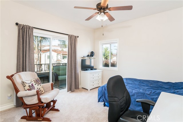 2208 Warfield Avenue, Redondo Beach, California 90278, 4 Bedrooms Bedrooms, ,2 BathroomsBathrooms,Residential,Sold,Warfield,SB17031973