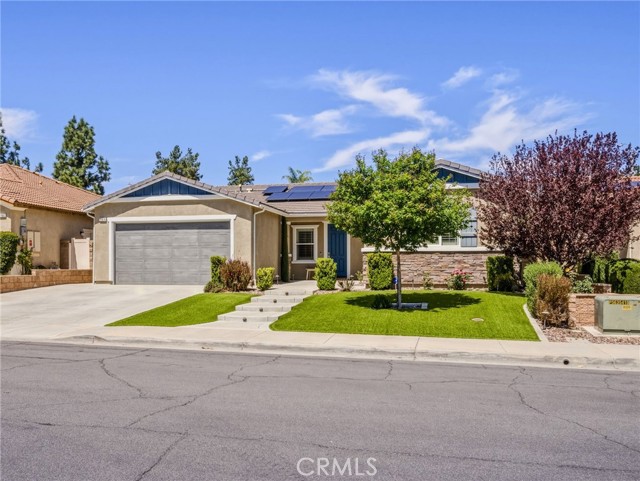 Detail Gallery Image 2 of 36 For 31874 Cloverhill Way, Murrieta,  CA 92563 - 4 Beds | 2 Baths