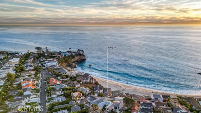 Detail Gallery Image 57 of 73 For 21 Bay, Laguna Beach,  CA 92651 - 6 Beds | 6/1 Baths