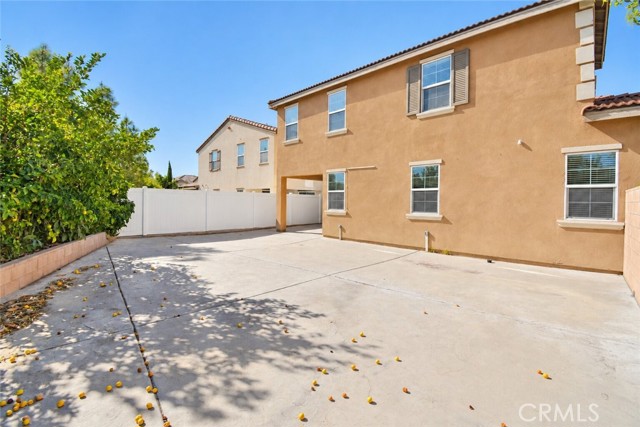 5 Bed Home for Sale in Ontario, California