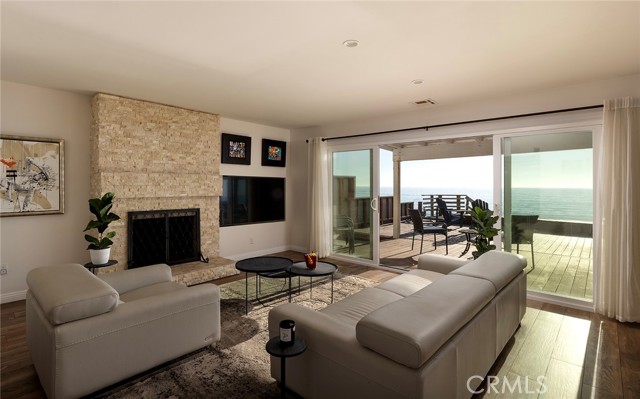 Detail Gallery Image 3 of 52 For 35661 Beach Rd, Dana Point,  CA 92624 - 4 Beds | 3/1 Baths
