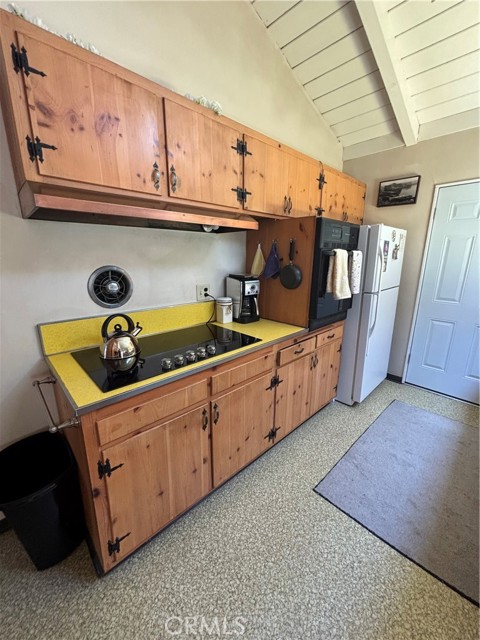 172 Camino Sobrante, Orinda CA: https://media.crmls.org/medias/4d88e059-e8e5-4d45-8dec-7c78885d769c.jpg