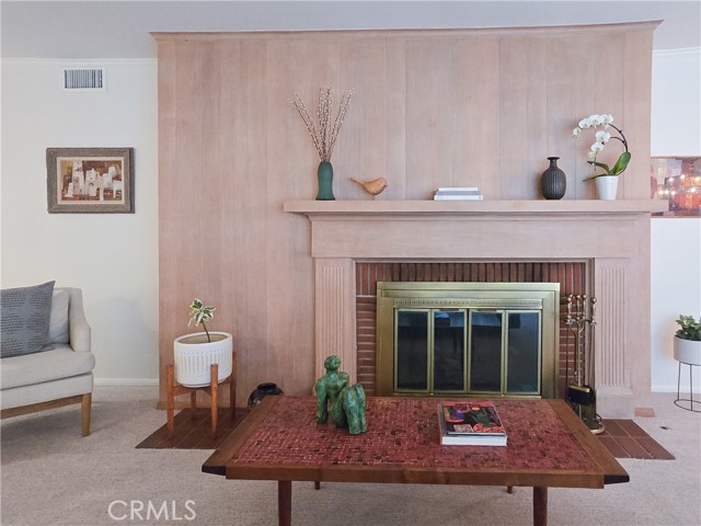 2883 Hermosita Drive, Glendale CA: https://media.crmls.org/medias/4d8a1def-4649-42c7-9307-6431f16db5e0.jpg