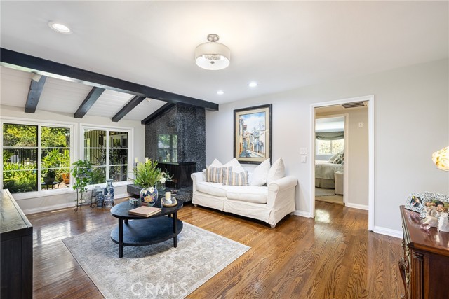 8841 White Oak Avenue, Sherwood Forest CA: https://media.crmls.org/medias/4d8abb11-9f05-407b-b56b-6aaccfa85762.jpg