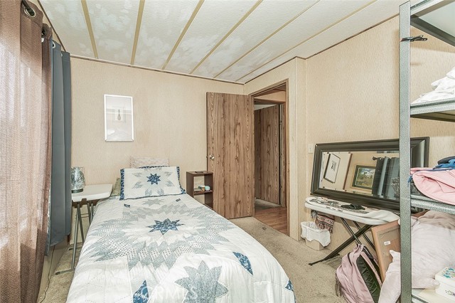 Image 26 of 41 For 17423 Bluewater Bay Lane