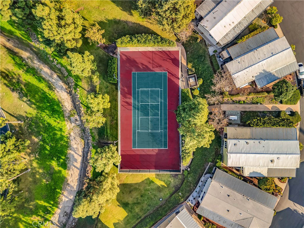 MLS #OC25276315 image #29