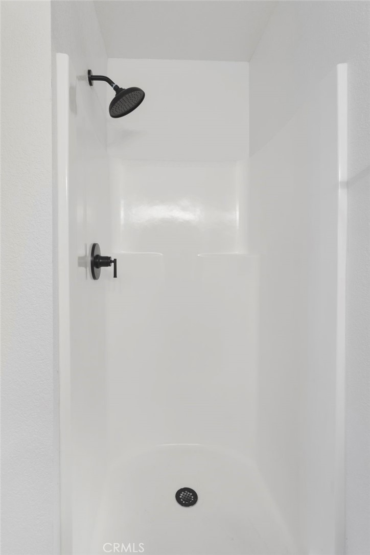 https://media.crmls.org/medias/4d8bac3f-4a2d-4c2d-8b29-735fbea3cc55.jpg?preset=X-Large
