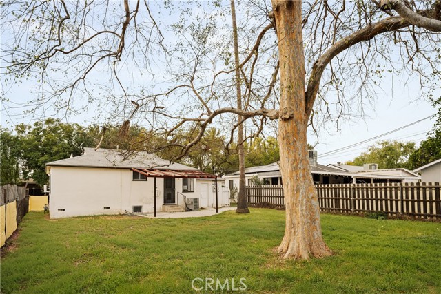 Detail Gallery Image 13 of 16 For 6916 Wystone Ave, Reseda,  CA 91335 - 2 Beds | 1 Baths