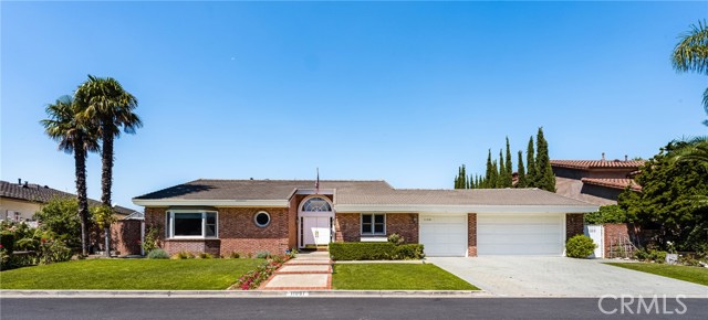Image 2 for 11081 Hunting Horn Dr, North Tustin, CA 92705