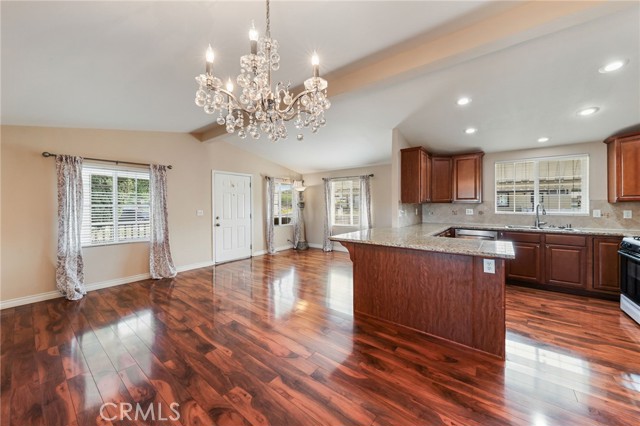 15111 Pipeline Avenue, Chino Hills CA: https://media.crmls.org/medias/4d8cafe0-037f-4856-81c1-e51e2fbd8e37.jpg