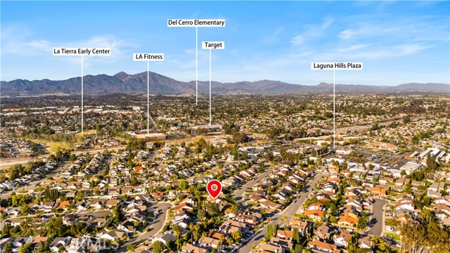 24861 Camberwell Street, Laguna Hills CA: https://media.crmls.org/medias/4d8d5d71-6161-4c92-8c9b-cadb12346c48.jpg