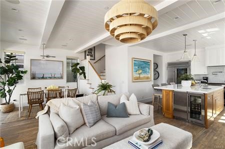 Detail Gallery Image 14 of 65 For 400 40th Street, Newport Beach,  CA 92663 - – Beds | – Baths