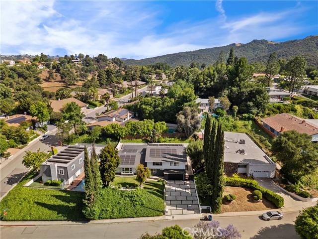 16544 Park Lane Drive, Los Angeles CA: https://media.crmls.org/medias/4d8f19e7-dc14-428a-a136-07be1a2ba352.jpg