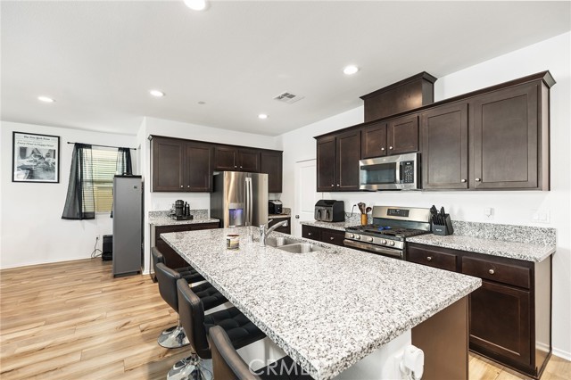 Detail Gallery Image 15 of 41 For 29587 Winterstorm Ct, Winchester,  CA 92596 - 3 Beds | 2/1 Baths