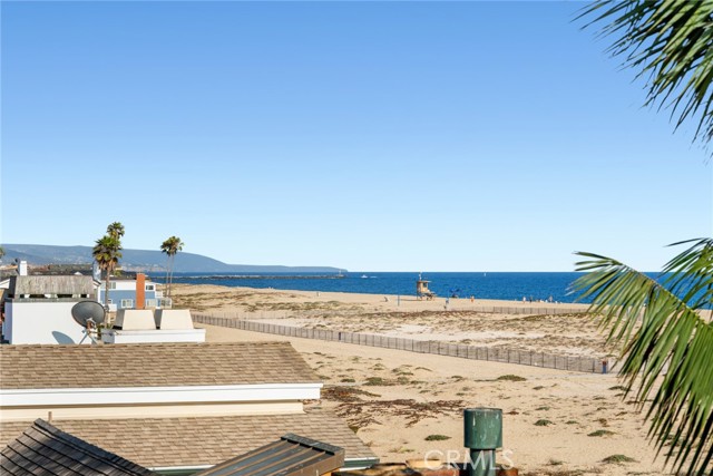 1201 E Balboa Boulevard, Newport Beach CA: https://media.crmls.org/medias/4d8f87c1-4389-428e-8f3d-81b2a5907438.jpg