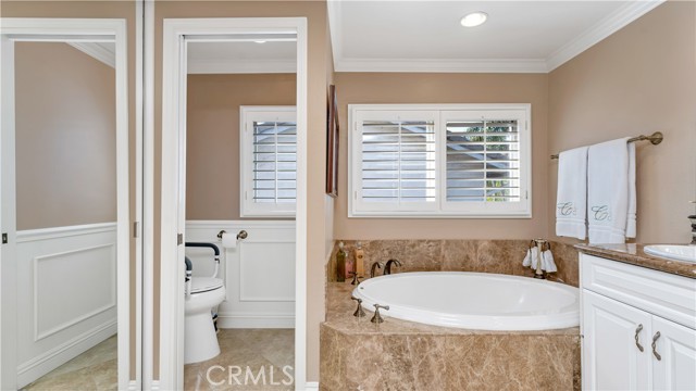 Detail Gallery Image 36 of 73 For 42 Monticello, Irvine,  CA 92620 - 4 Beds | 2/1 Baths