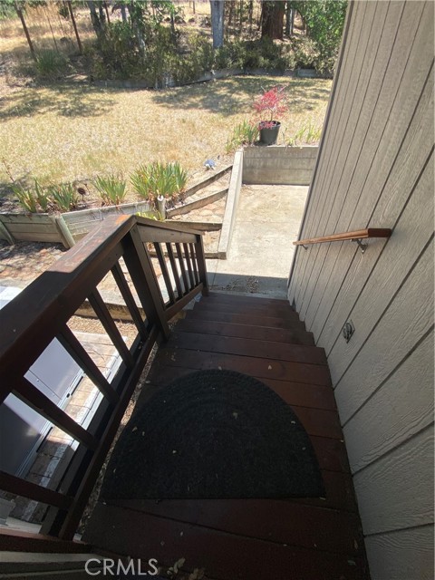 19232 N Shore Court, Hidden Valley Lake CA: https://media.crmls.org/medias/4d90076f-3db2-43b2-9b9d-15a60e05b587.jpg