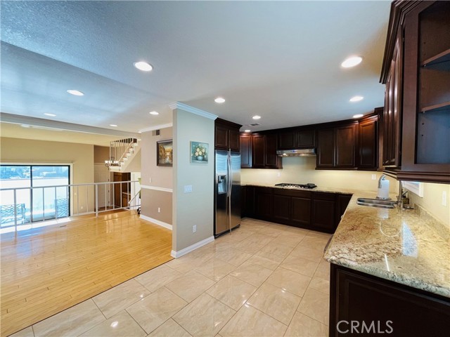 10201 Mason Avenue, Chatsworth CA: https://media.crmls.org/medias/4d902471-ab32-4c37-92f0-0f2dadf14cc8.jpg