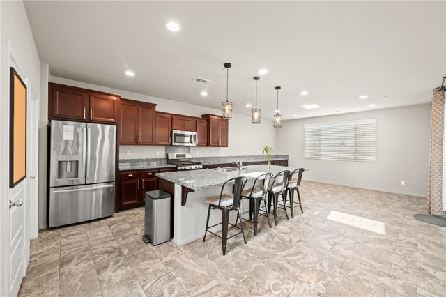 Detail Gallery Image 20 of 52 For 26535 Emperor Rd, Menifee,  CA 92585 - 5 Beds | 3 Baths
