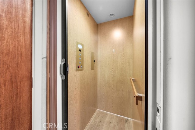 36 15th Street, Hermosa Beach CA: https://media.crmls.org/medias/4d90d06c-b0f6-464a-a816-2ba5d8144aef.jpg