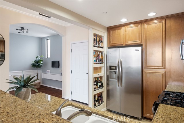 2001 Artesia Boulevard, Redondo Beach, California 90278, 1 Bedroom Bedrooms, ,1 BathroomBathrooms,Residential,Sold,Artesia,SB22258185