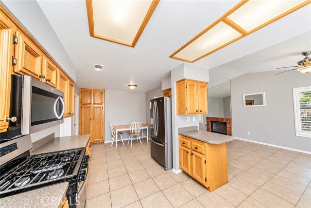 4 Bed Home for Sale in Apple Valley, California