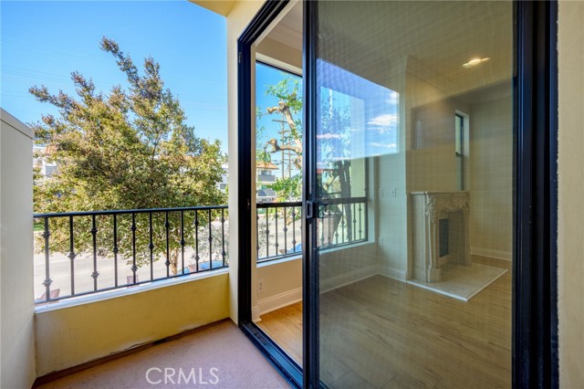 Detail Gallery Image 9 of 32 For 6938 Laurel Canyon #101,  North Hollywood,  CA 91605 - 2 Beds | 2 Baths