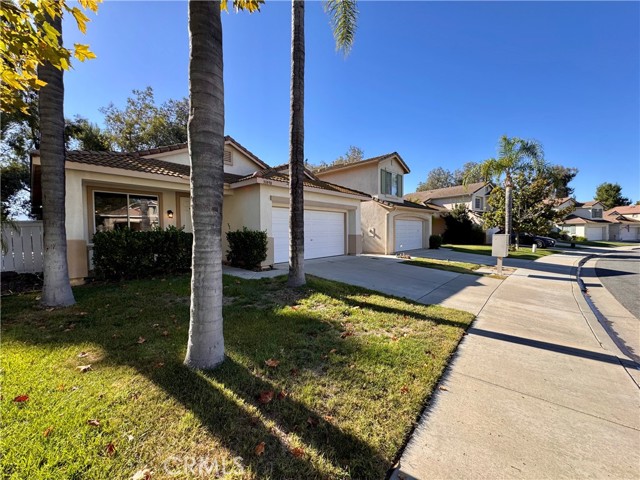 Detail Gallery Image 4 of 41 For 31898 Calle Ballentine, Temecula,  CA 92592 - 3 Beds | 2 Baths