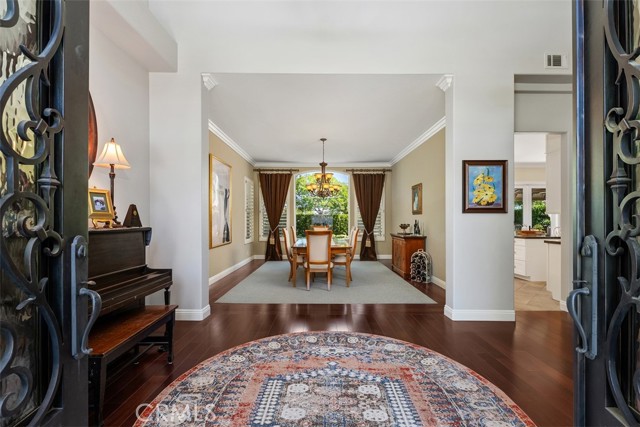 22 Serna, Rancho Santa Margarita CA: https://media.crmls.org/medias/4d943708-56f5-4361-b334-a12a026d7243.jpg