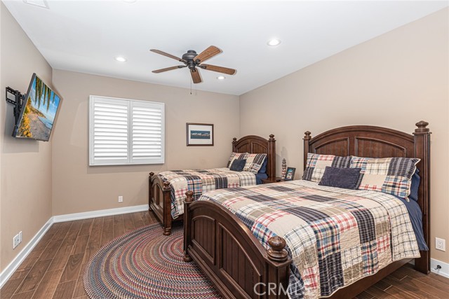 Detail Gallery Image 13 of 32 For 213 34th St, Newport Beach,  CA 92663 - 3 Beds | 3 Baths