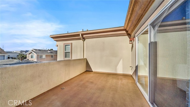 Detail Gallery Image 17 of 28 For 2723 Carnegie Ln a,  Redondo Beach,  CA 90278 - 3 Beds | 2/1 Baths