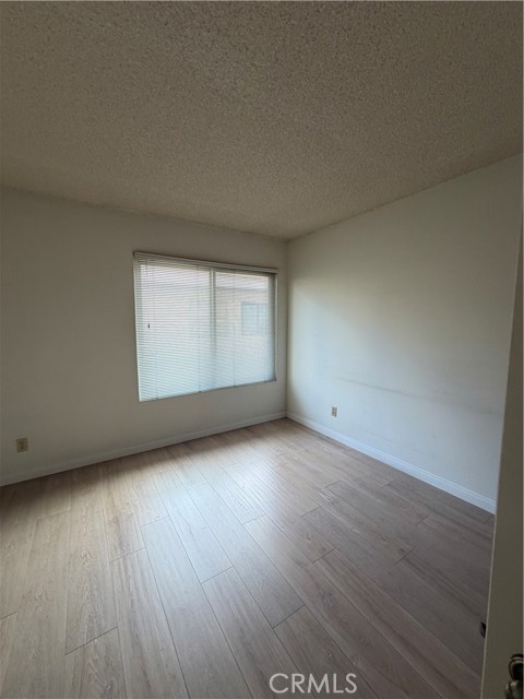 Detail Gallery Image 3 of 24 For 17811 Devonshire, Northridge,  CA 91325 - 3 Beds | 3 Baths